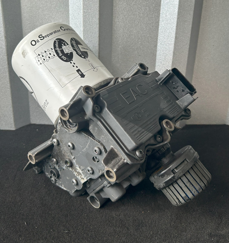 MERCEDES-BENZ ACTROS MP4 EAPU AIR DRYER EL 2204 K138271 - Pièces de frein pour Camion: photos 3 MERCEDES-BENZ ACTROS MP4 EAPU AIR DRYER EL 2204 K138271 - Pièces de frein pour Camion: photos 3