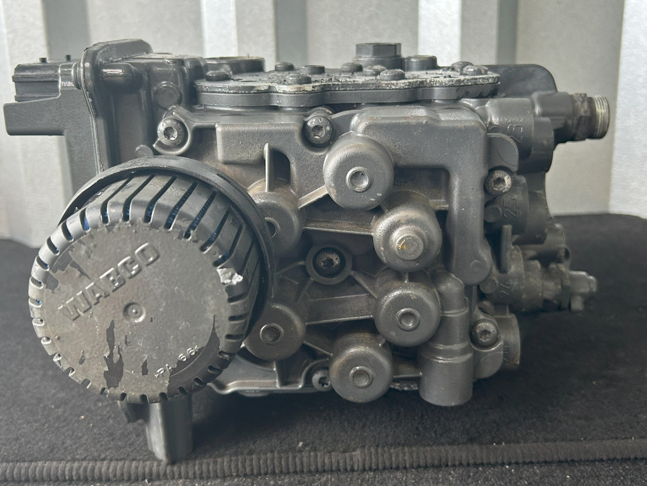 MERCEDES-BENZ ACTROS MP4 EAPU AIR DRYER EL 2204 K138271 - Pièces de frein pour Camion: photos 5 MERCEDES-BENZ ACTROS MP4 EAPU AIR DRYER EL 2204 K138271 - Pièces de frein pour Camion: photos 5