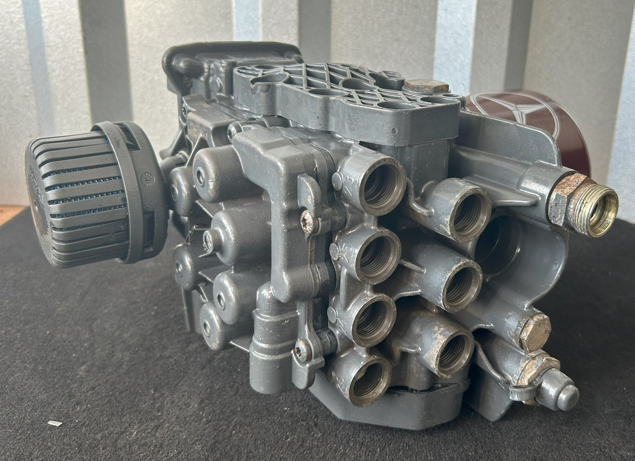 MERCEDES-BENZ ACTROS MP4 EAPU AIR DRYER - Pièces de frein pour Camion: photos 3 MERCEDES-BENZ ACTROS MP4 EAPU AIR DRYER - Pièces de frein pour Camion: photos 3