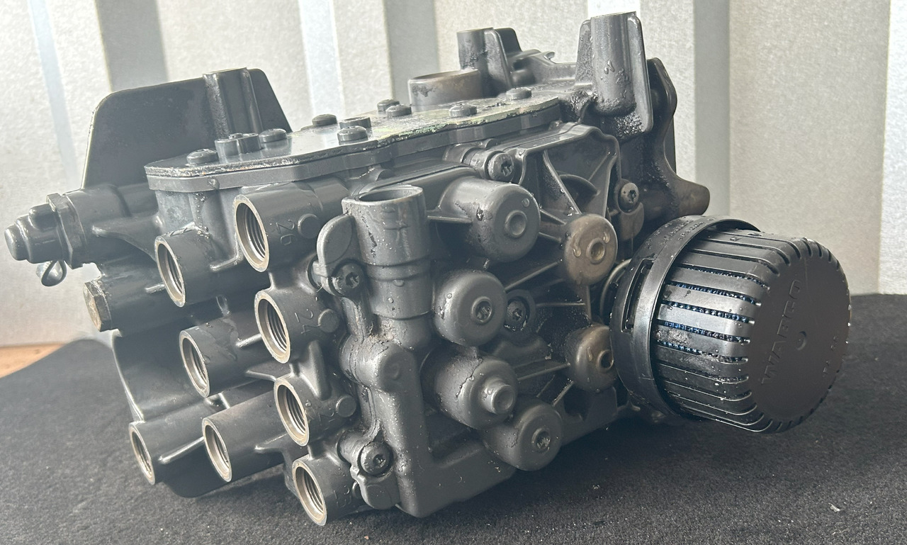 MERCEDES-BENZ ACTROS MP4 EAPU AIR DRYER - Pièces de frein pour Camion: photos 3 MERCEDES-BENZ ACTROS MP4 EAPU AIR DRYER - Pièces de frein pour Camion: photos 3