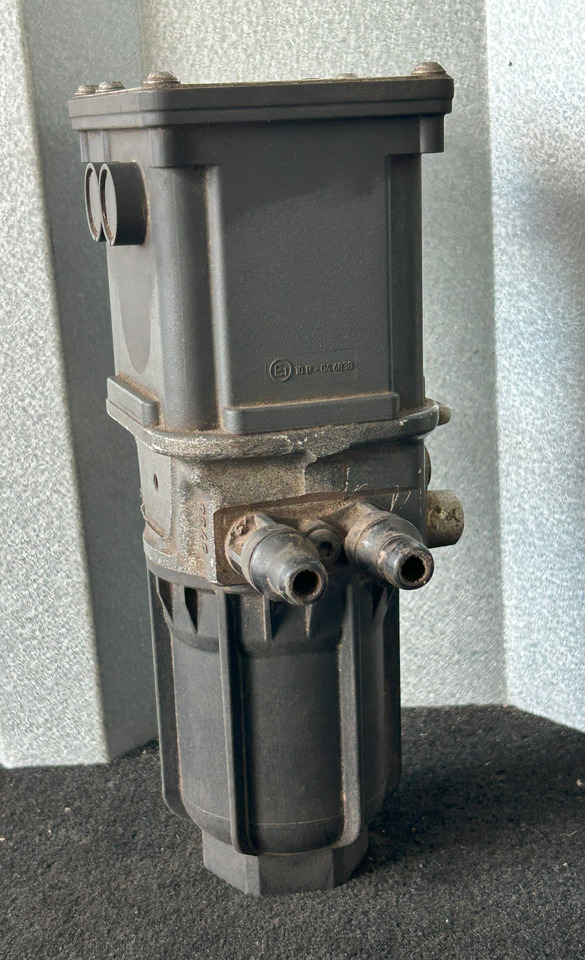 MERCEDES-BENZ AROCS MP4 ADBLUE PUMP - Système d'échappement pour Camion: photos 4 MERCEDES-BENZ AROCS MP4 ADBLUE PUMP - Système d'échappement pour Camion: photos 4