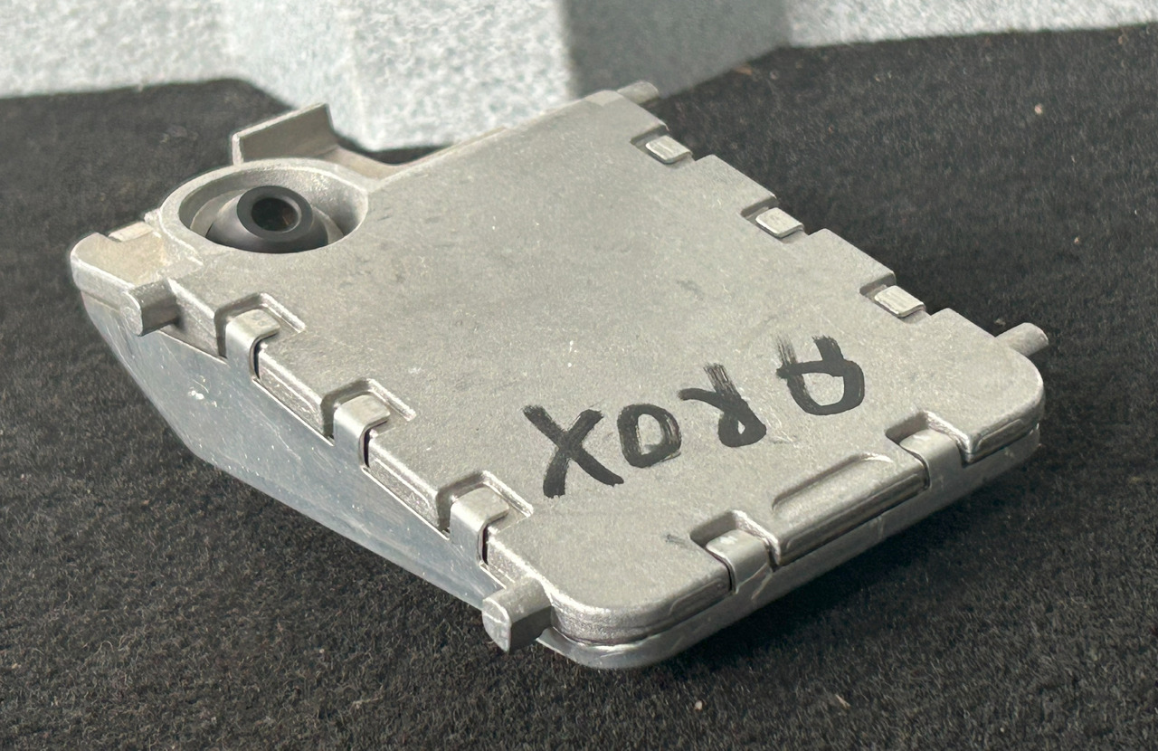 MERCEDES-BENZ AROCS MP4 WINDSCREEN CAMERA LANE ASSISTANT - Capteur: photos 5 MERCEDES-BENZ AROCS MP4 WINDSCREEN CAMERA LANE ASSISTANT - Capteur: photos 5