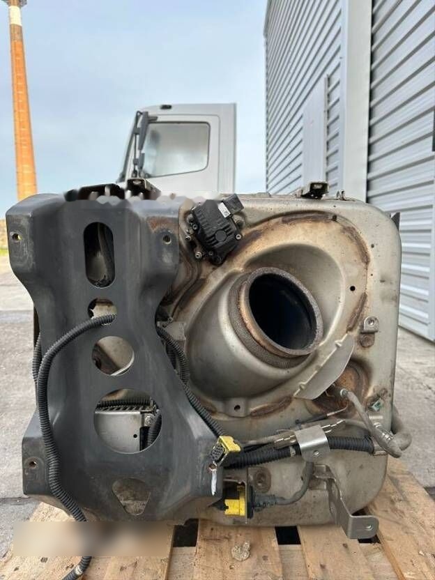 Mercedes-Benz ACTROS MP4 A0084902212 truck - Catalyseur pour Camion: photos 3 Mercedes-Benz ACTROS MP4 A0084902212 truck - Catalyseur pour Camion: photos 3