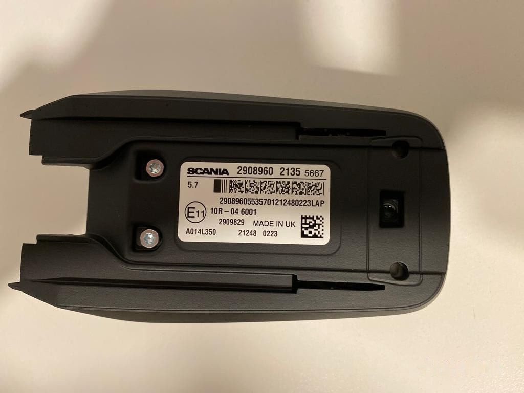 Scania Camera Front NGS 2497567 2297920 Scania Euro 6 truck - Capteur pour Camion: photos 1 Scania Camera Front NGS 2497567 2297920 Scania Euro 6 truck - Capteur pour Camion: photos 1