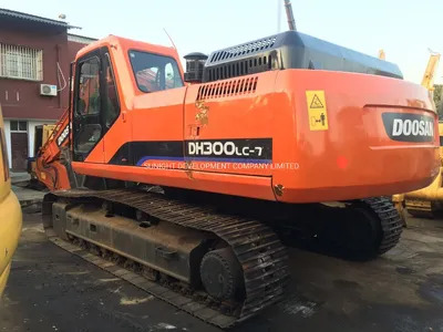 Doosan Dh300-7 Crawler Excavator 30t Doosan Dh300lcv Dh300-7 Excavator - Pelle sur chenille: photos 1 Doosan Dh300-7 Crawler Excavator 30t Doosan Dh300lcv Dh300-7 Excavator - Pelle sur chenille: photos 1