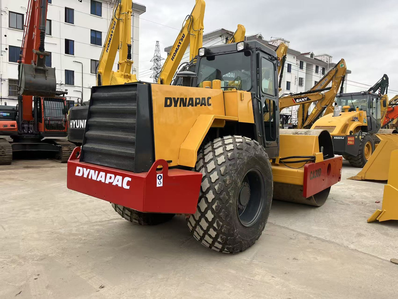 Dynapac Vibratory Road roller CA30D, CA25D Good Price on Sale - Rouleau compresseur: photos 4 Dynapac Vibratory Road roller CA30D, CA25D Good Price on Sale - Rouleau compresseur: photos 4