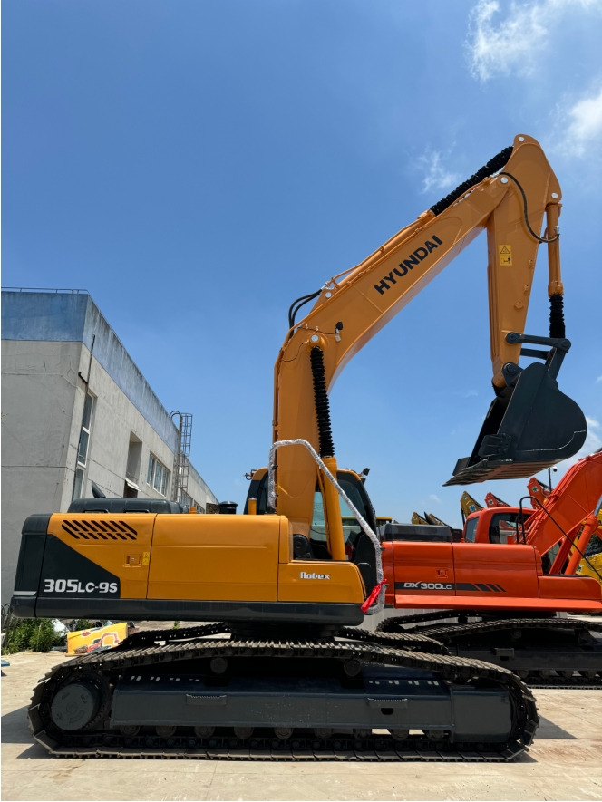 Hyundai 305LC-9S Good Price Used Excavator - Pelle sur chenille: photos 4 Hyundai 305LC-9S Good Price Used Excavator - Pelle sur chenille: photos 4