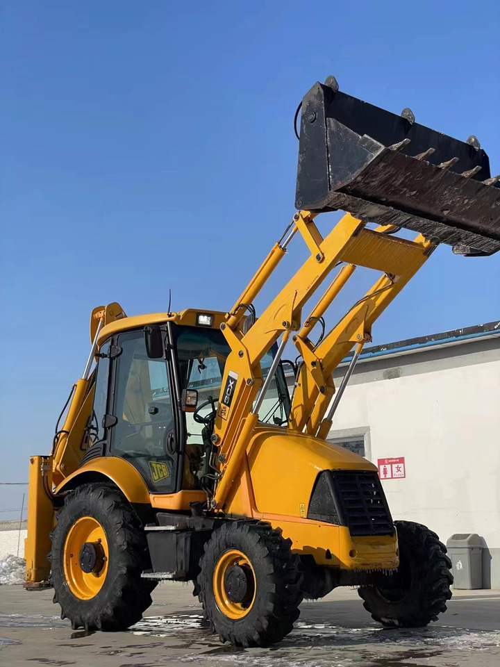 JCB 3CX Used Backhoe Loader with Hammer - Tractopelle: photos 4 JCB 3CX Used Backhoe Loader with Hammer - Tractopelle: photos 4