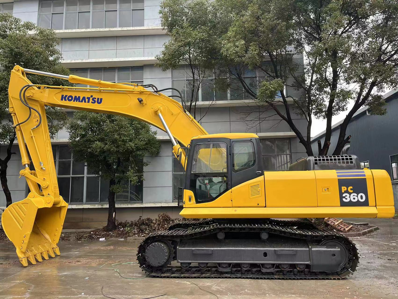 Komatsu 36 ton Mining Excavator PC360 - Pelle sur chenille: photos 1 Komatsu 36 ton Mining Excavator PC360 - Pelle sur chenille: photos 1
