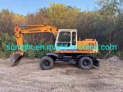 Selling Super Good Original Wheel Excavator Hyundai 130W Moving by Tires - Pelle sur pneus: photos 1 Selling Super Good Original Wheel Excavator Hyundai 130W Moving by Tires - Pelle sur pneus: photos 1