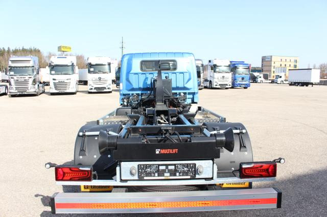 Camion ampliroll FUSO 9C18E: photos 6 Camion ampliroll FUSO 9C18E: photos 6