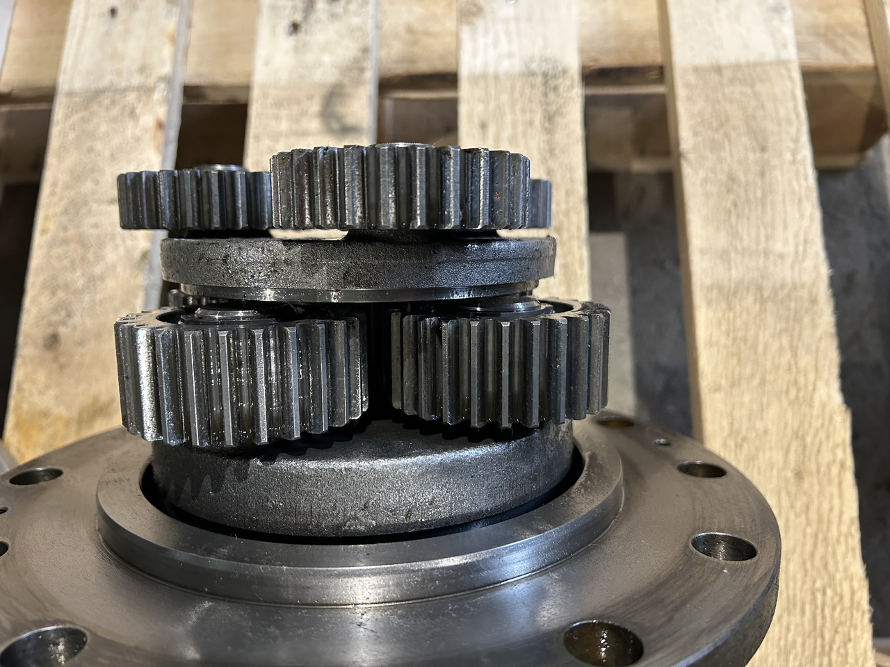 LINDE GD5 - Moteur de rotation pour Pelle: photos 5 LINDE GD5 - Moteur de rotation pour Pelle: photos 5