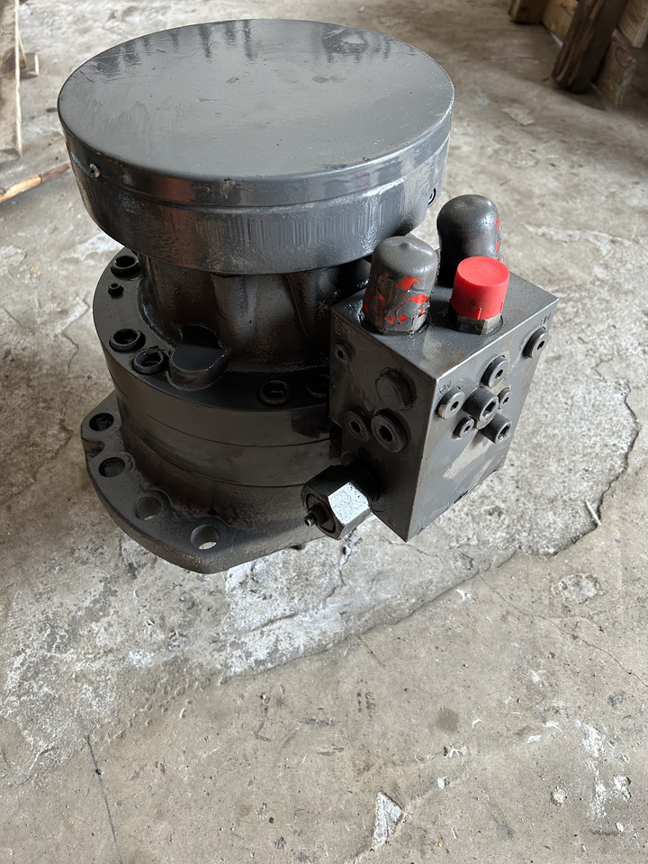 VOLVO EW 140C - Moteur de rotation pour Pelle: photos 4 VOLVO EW 140C - Moteur de rotation pour Pelle: photos 4