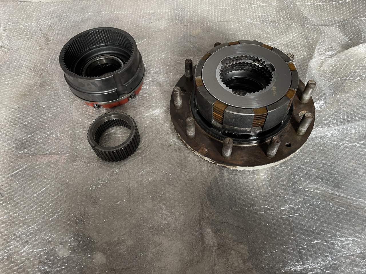 ZF MSE 3050 - Essieu et pièces pour Pelle sur pneus: photos 1 ZF MSE 3050 - Essieu et pièces pour Pelle sur pneus: photos 1