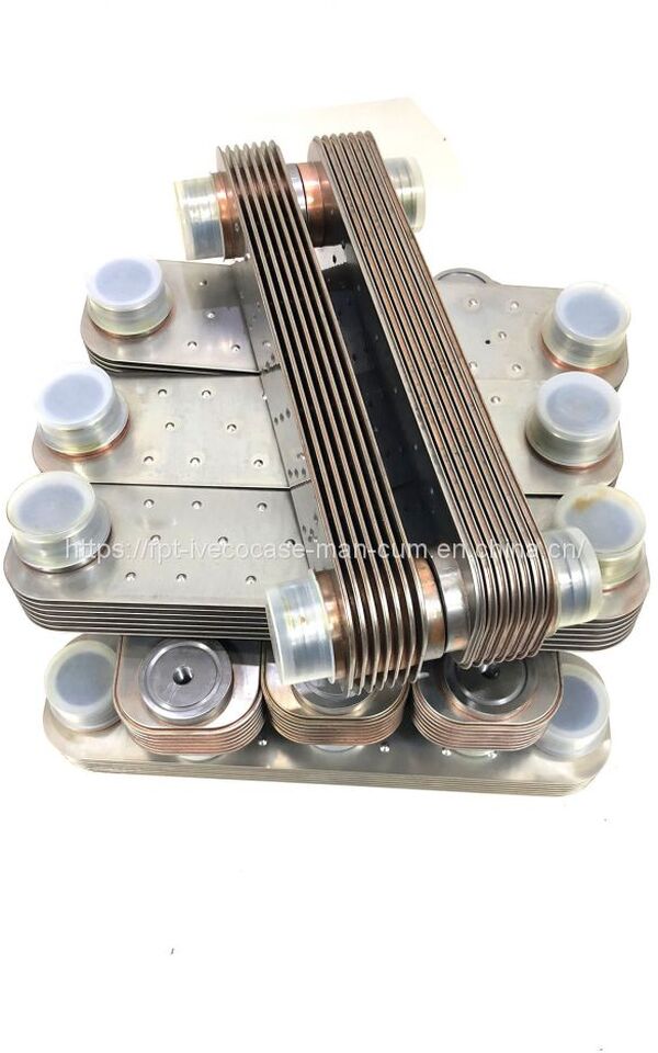 FPT IVECO CASE Cursor9 Euro 6 F2CFE612 A/B/D F2CFE614A*B041/F2CGE614F*V004 5802431166 OIL COOLER CORE 504127469 504130575 5801389774 - Radiateur d'huile pour Camion: photos 4 FPT IVECO CASE Cursor9 Euro 6 F2CFE612 A/B/D F2CFE614A*B041/F2CGE614F*V004 5802431166 OIL COOLER CORE 504127469 504130575 5801389774 - Radiateur d'huile pour Camion: photos 4