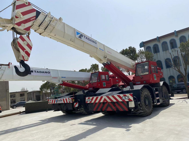2012 TADANO TR500E - Grue automotrice lente: photos 1 2012 TADANO TR500E - Grue automotrice lente: photos 1