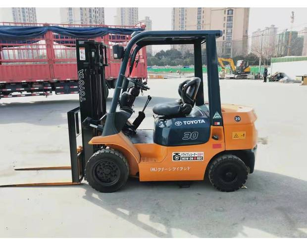 2019 Toyota 7FD30 - Chariot élévateur: photos 1 2019 Toyota 7FD30 - Chariot élévateur: photos 1