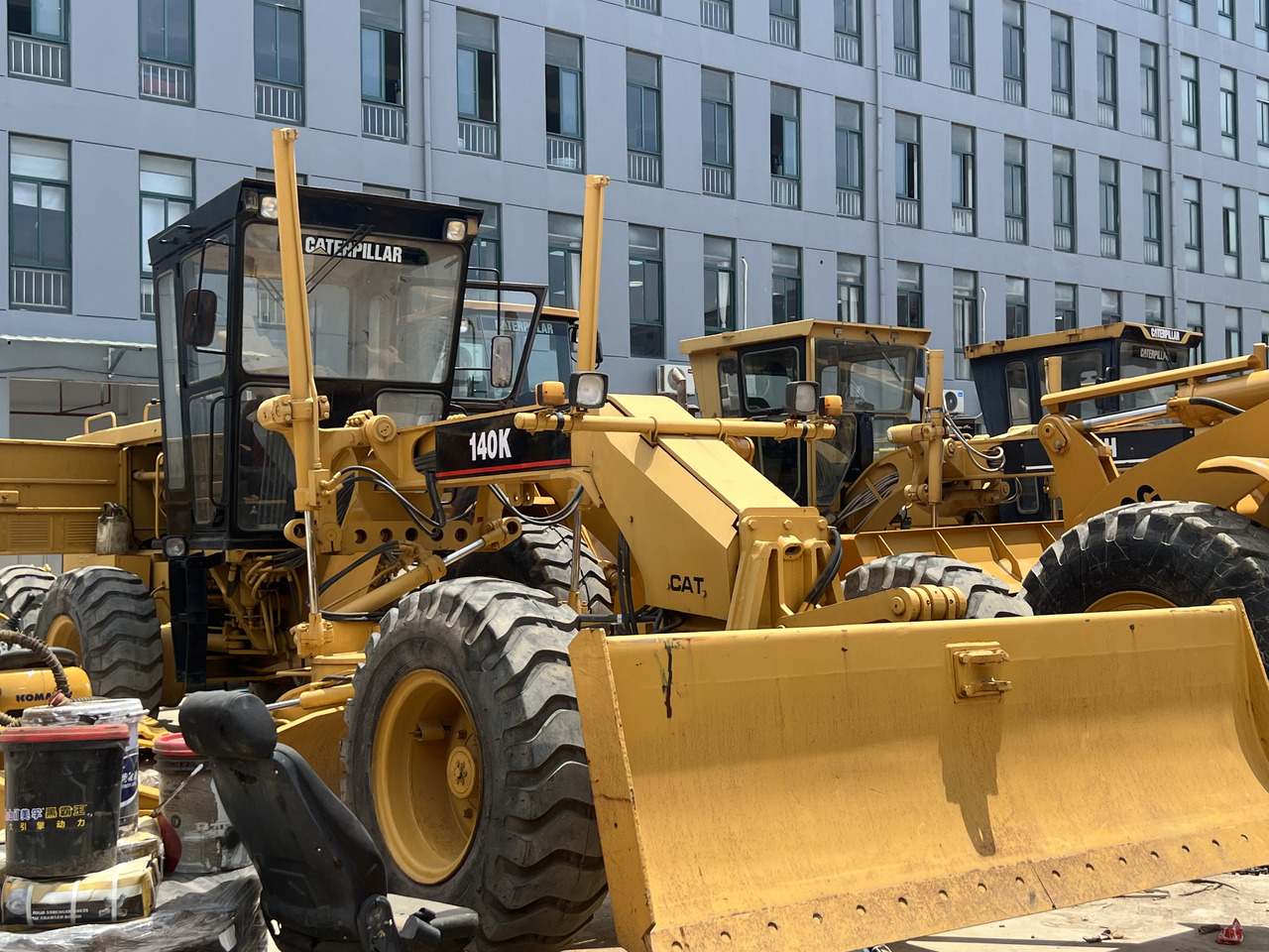 Caterpillar 140K - Niveleuse: photos 1 Caterpillar 140K - Niveleuse: photos 1