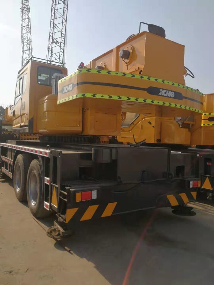 XCMG QY70K - Grue mobile: photos 3 XCMG QY70K - Grue mobile: photos 3