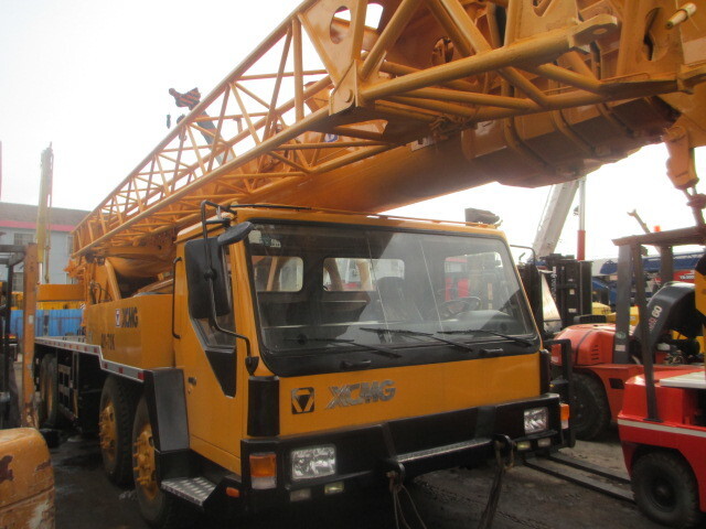 XCMG QY70K - Grue mobile: photos 1 XCMG QY70K - Grue mobile: photos 1