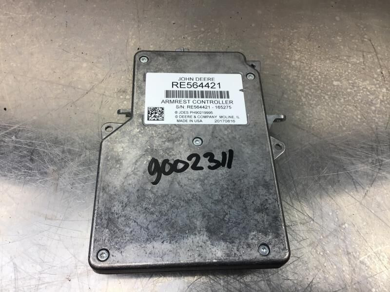 John Deere John Deere Armsrest Control - Cabine et intérieur: photos 1 John Deere John Deere Armsrest Control - Cabine et intérieur: photos 1