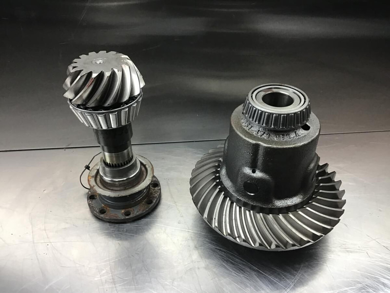 Liebherr A314 Li / A316 Li - Différentiel: photos 1 Liebherr A314 Li / A316 Li - Différentiel: photos 1