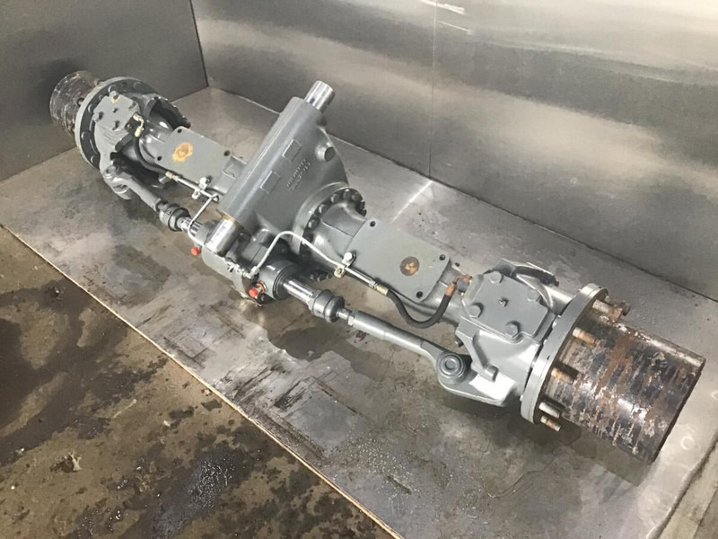 Liebherr A904C Li / A920 / A922 RAIL / A924 RAIL / LH24 M / A900C - Essieu avant: photos 3 Liebherr A904C Li / A920 / A922 RAIL / A924 RAIL / LH24 M / A900C - Essieu avant: photos 3