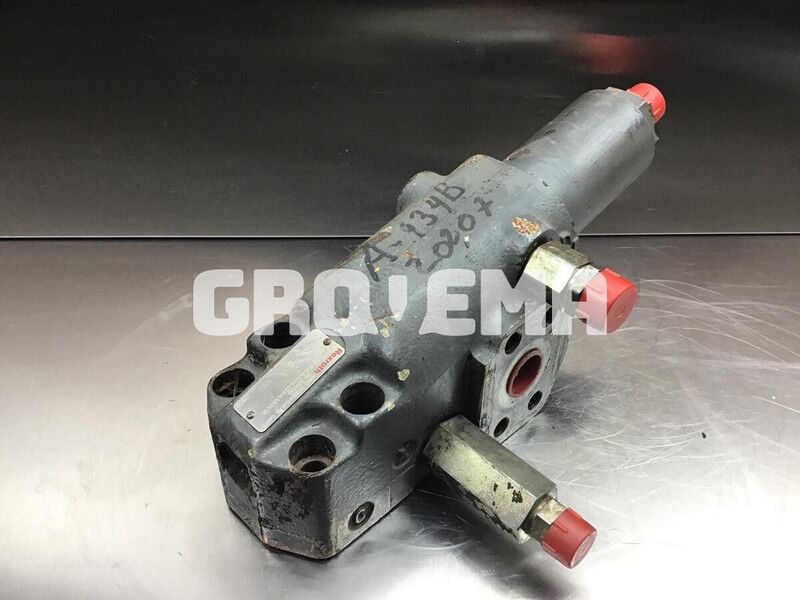 Liebherr A934B Li / A944B Li / R934B / R942 - Hydraulique: photos 2 Liebherr A934B Li / A944B Li / R934B / R942 - Hydraulique: photos 2