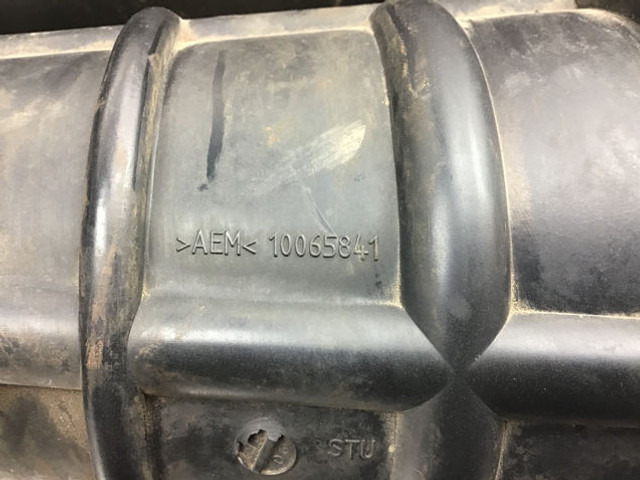 Liebherr Air Filter Hose - Tuyau d'admission d'air: photos 4 Liebherr Air Filter Hose - Tuyau d'admission d'air: photos 4