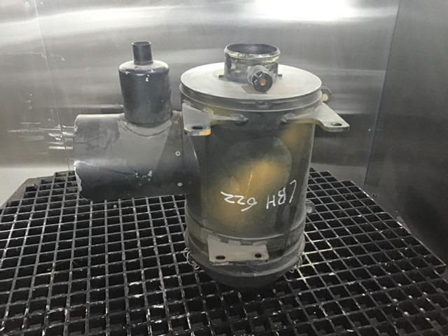 Liebherr Air Filter - Système d'admission d'air: photos 2 Liebherr Air Filter - Système d'admission d'air: photos 2