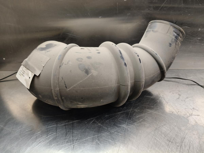 Liebherr Air Hose - Système de refroidissement: photos 1 Liebherr Air Hose - Système de refroidissement: photos 1