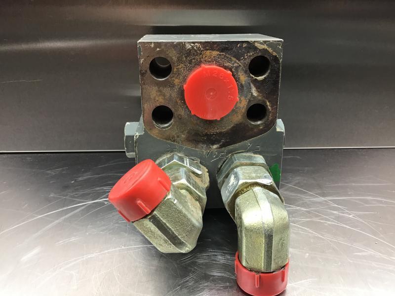 Valve hydraulique pour Engins de chantier Liebherr Bypass Valve: photos 1