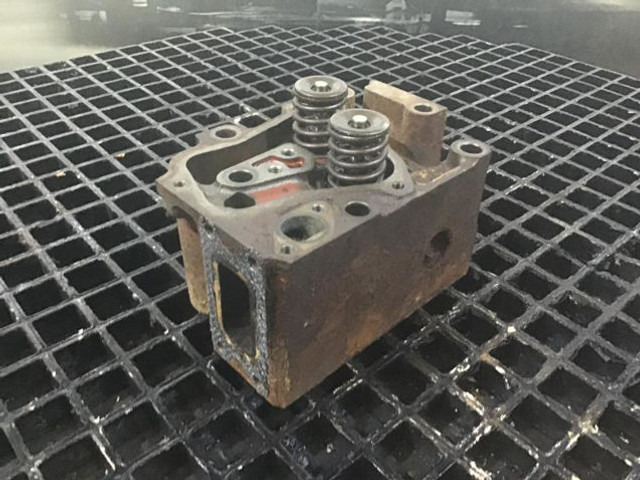 Bloc-cylindres Liebherr Cylinderhead: photos 16