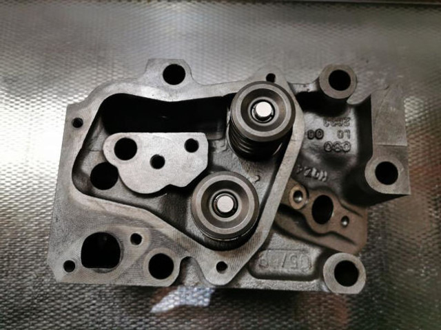 Bloc-cylindres Liebherr Cylinderhead: photos 13
