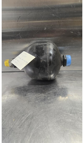 Liebherr Diagraph Accumulator - Pièces de frein: photos 1 Liebherr Diagraph Accumulator - Pièces de frein: photos 1