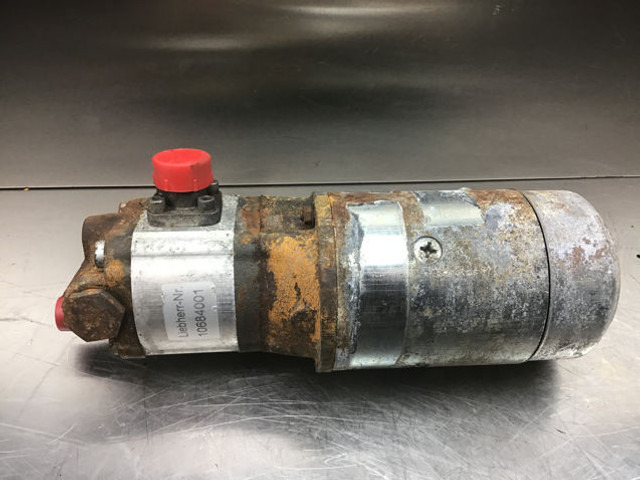 Liebherr Emergency Steering Pump - Pompe de support: photos 1 Liebherr Emergency Steering Pump - Pompe de support: photos 1