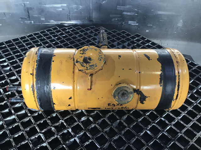 Liebherr Equalizing Reservoir - Vase d'expansion: photos 1 Liebherr Equalizing Reservoir - Vase d'expansion: photos 1