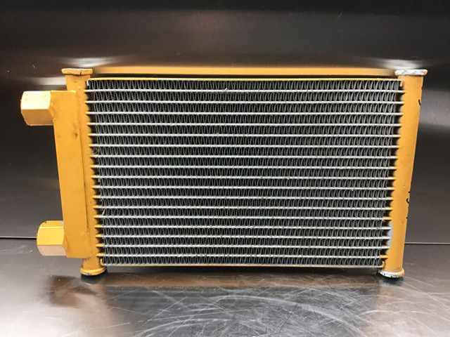 Liebherr Fuelcooler - Radiateur d'huile: photos 2 Liebherr Fuelcooler - Radiateur d'huile: photos 2