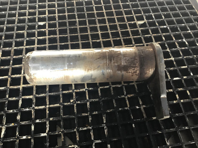 Liebherr Pin 100x380x330 - Moteur et pièces: photos 1 Liebherr Pin 100x380x330 - Moteur et pièces: photos 1