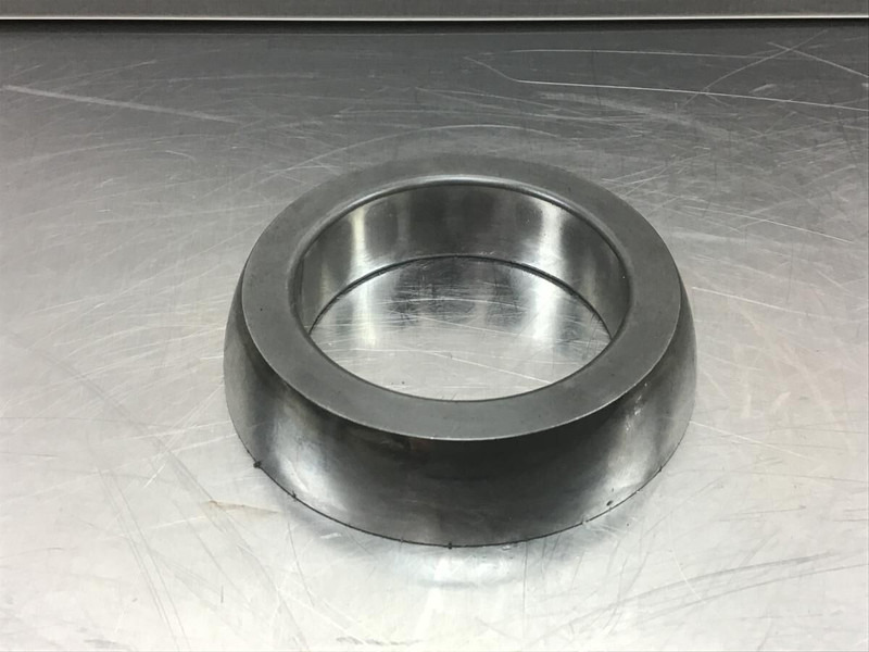 Liebherr Pull-Back Ball - Jante: photos 1 Liebherr Pull-Back Ball - Jante: photos 1