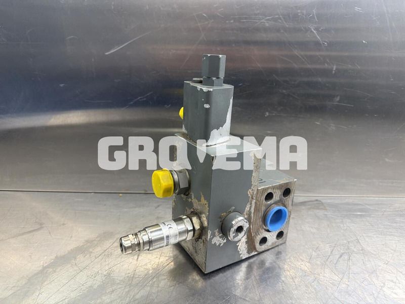 Liebherr R926 COMP / R926 K-LC / R926 LC / R926 CL / R906 WLC / R906 C - Hydraulique: photos 2 Liebherr R926 COMP / R926 K-LC / R926 LC / R926 CL / R906 WLC / R906 C - Hydraulique: photos 2