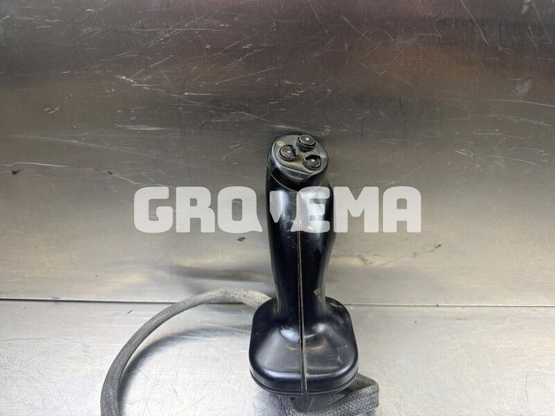 Liebherr R946 LC / R946 NLC / R924 - Hydraulique: photos 1 Liebherr R946 LC / R946 NLC / R924 - Hydraulique: photos 1