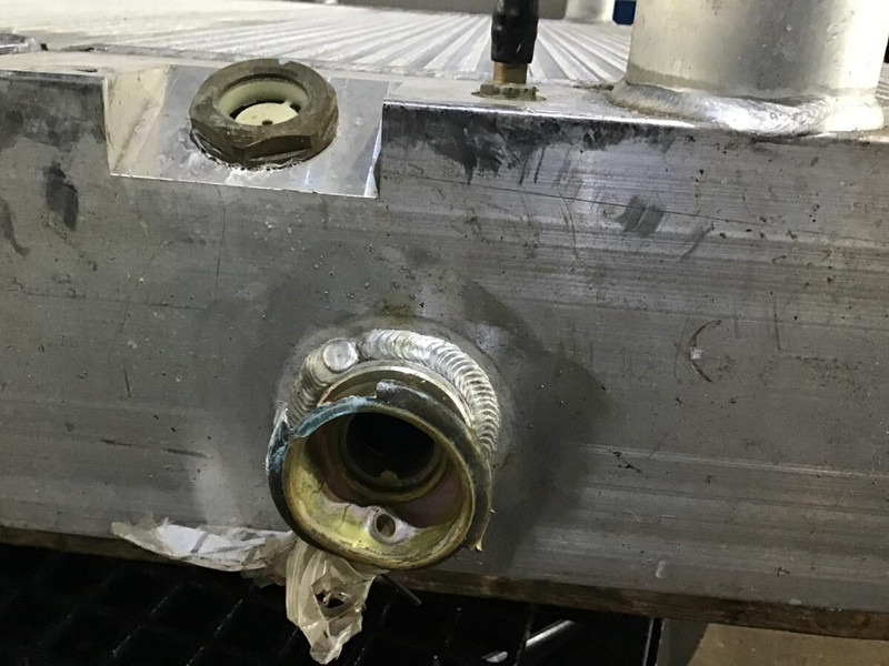 Liebherr Water Cooler - Intercooler: photos 3 Liebherr Water Cooler - Intercooler: photos 3