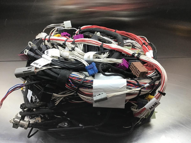 Liebherr Wire Harness - Câble/ Fil: photos 1 Liebherr Wire Harness - Câble/ Fil: photos 1