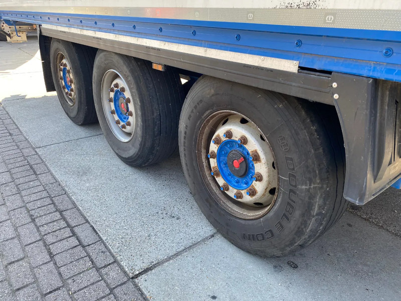 Semi-remorque fourgon Krone SD / Box Damage / SAF + Disc: photos 6