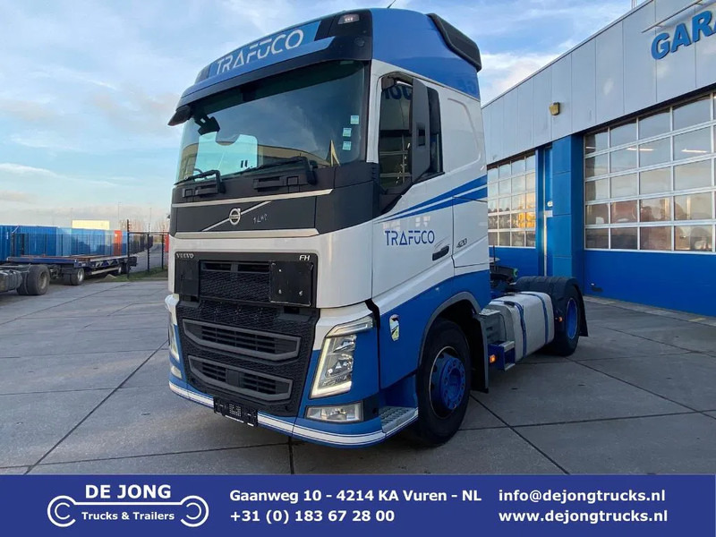 Volvo FH 13.420 Globetrotter / ADR + PTO / Stand Airco - Tracteur routier: photos 1 Volvo FH 13.420 Globetrotter / ADR + PTO / Stand Airco - Tracteur routier: photos 1