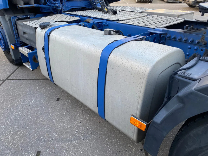 Tracteur routier Volvo FH 13.420 Globetrotter / ADR + PTO / Stand Airco: photos 10 Tracteur routier Volvo FH 13.420 Globetrotter / ADR + PTO / Stand Airco: photos 10