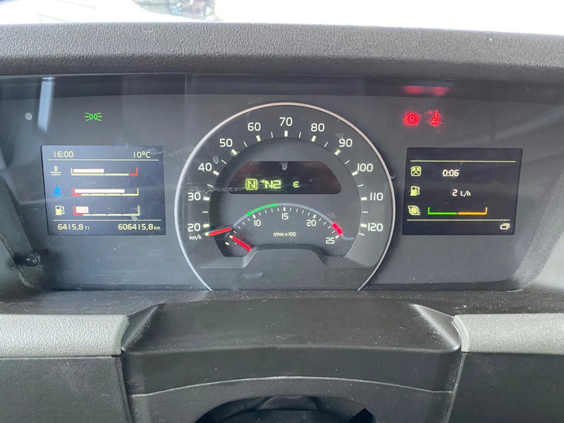 Tracteur routier Volvo FH 13.420 Globetrotter / ADR + PTO / Stand Airco: photos 7 Tracteur routier Volvo FH 13.420 Globetrotter / ADR + PTO / Stand Airco: photos 7