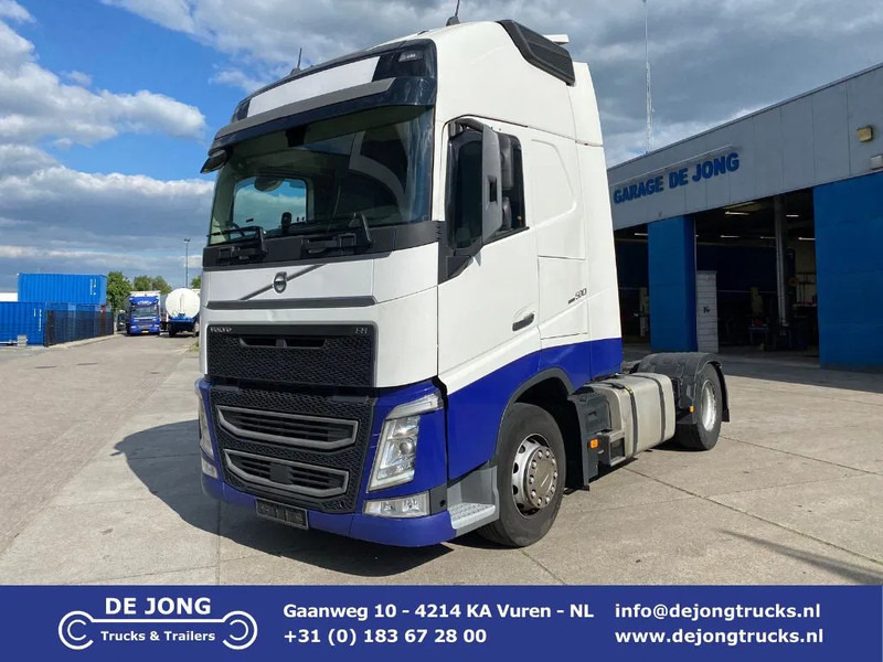 Volvo FH 13.500 Globetrotter XL / I-Park Cool / 2x Tank / Euro 6D - Tracteur routier: photos 1 Volvo FH 13.500 Globetrotter XL / I-Park Cool / 2x Tank / Euro 6D - Tracteur routier: photos 1