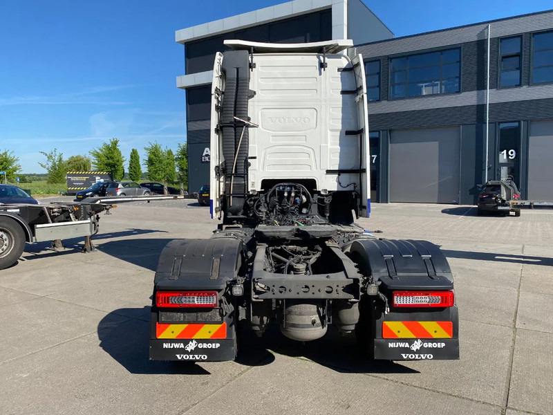 Volvo FH 13.500 Globetrotter XL / I-Park Cool / 2x Tank / Euro 6D - Tracteur routier: photos 5 Volvo FH 13.500 Globetrotter XL / I-Park Cool / 2x Tank / Euro 6D - Tracteur routier: photos 5